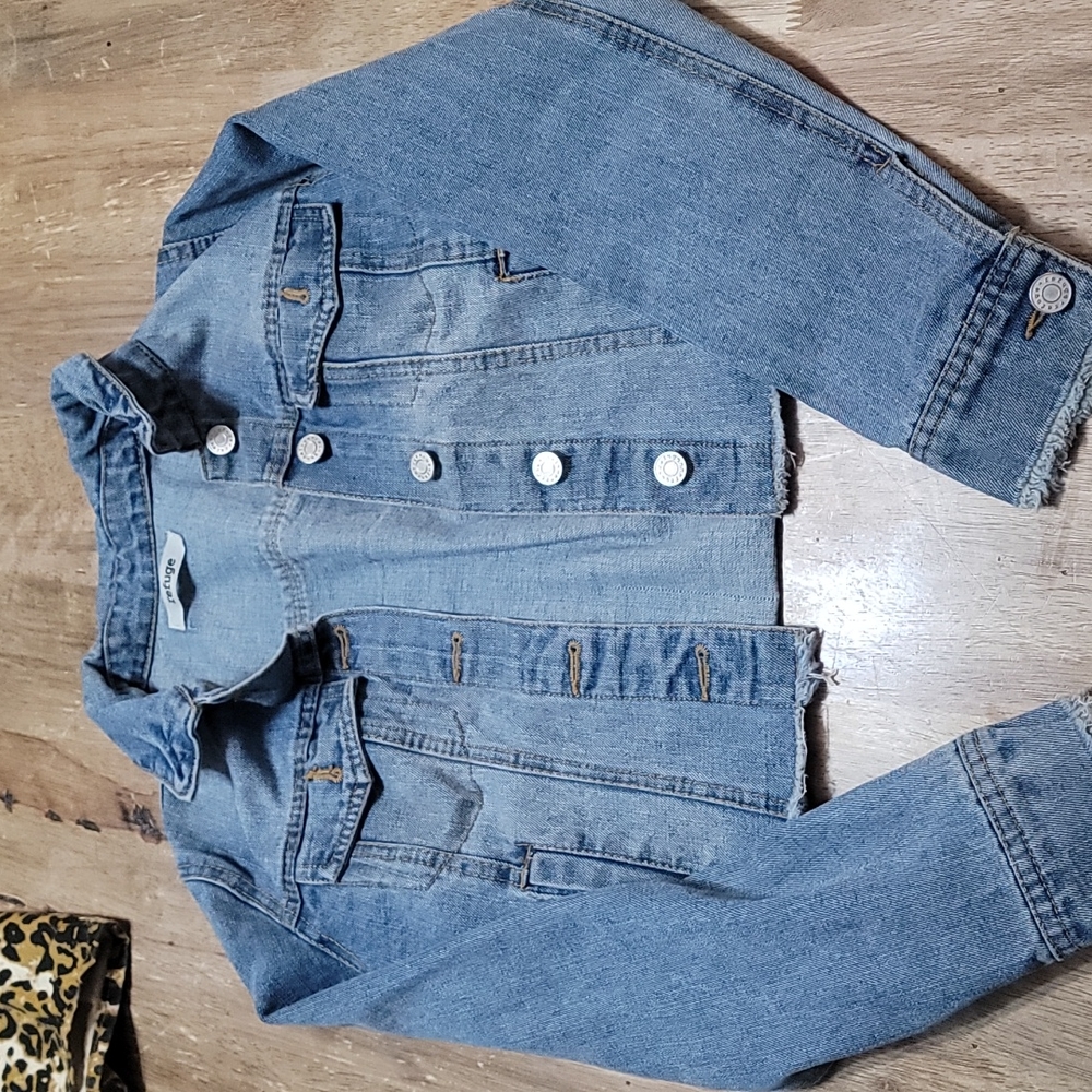 Juniors denim jacket